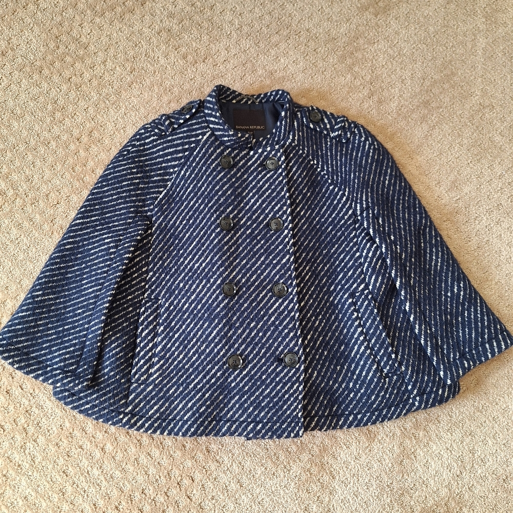 Banana Republic womans wool blend lined poncho coat like new size small